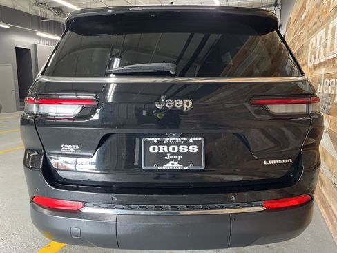 Used 2022 Jeep Grand Cherokee L Laredo w/ Luxury Tech Group I image 21