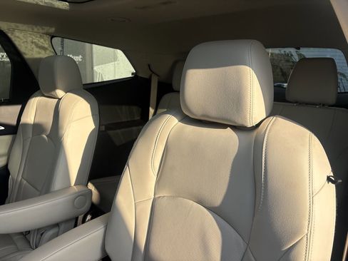 Used 2023 Buick Enclave Premium w/ Experience Buick Package image 5
