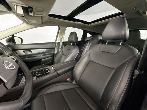 Used 2025 Nissan Murano SL AWD/4WD image 3