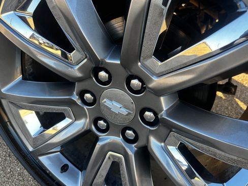 Used 2015 Chevrolet Tahoe LTZ image 13