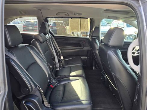 Used 2023 Honda Odyssey EX-L image 13