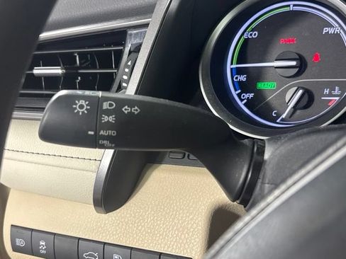 Used 2023 Toyota Camry LE FWD image 11