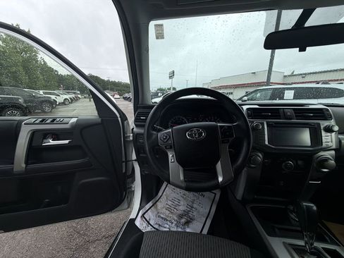 Used 2019 Toyota 4Runner SR5 AWD/4WD image 14