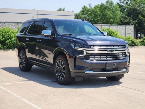 Used 2023 Chevrolet Tahoe Premier w/ Premium Package AWD/4WD image 3