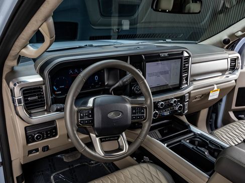 Used 2026 Ford F250 Platinum w/ Platinum Plus Package AWD/4WD image 17