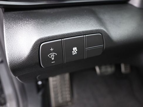 Certified 2025 Hyundai Elantra Sport image 12