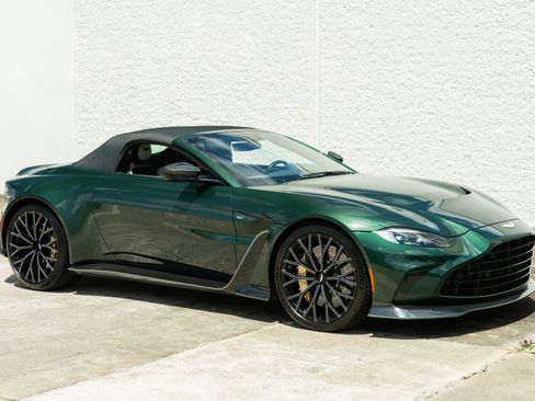 Used 2023 Aston Martin V12 Vantage Roadster RWD image 6