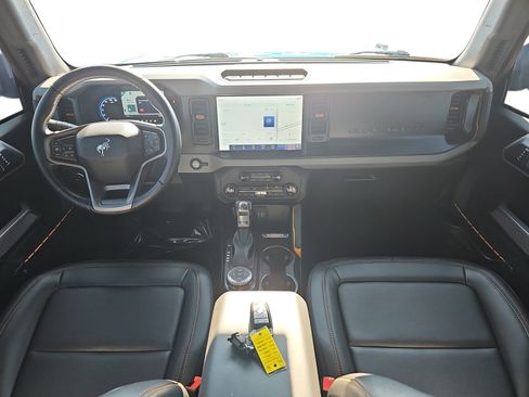 Used 2023 Ford Bronco Badlands AWD/4WD image 10