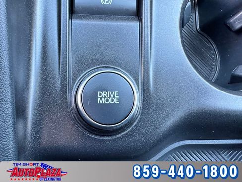 Used 2025 Ford Explorer ST-Line w/ ST-Line Street Pack AWD/4WD image 28