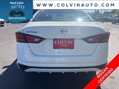 Certified 2025 Nissan Altima 2.5 SV FWD image 30