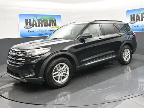 New 2025 Ford Explorer Active w/ Active Comfort Package image 1