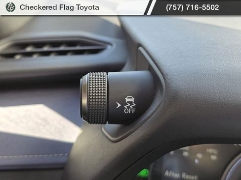 Used 2021 Lexus UX 250h w/ Premium Package image 27