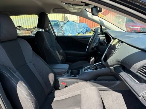 Used 2024 Subaru Outback Premium AWD/4WD image 13
