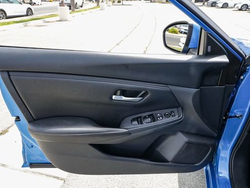 Used 2024 Nissan Sentra SV FWD image 14