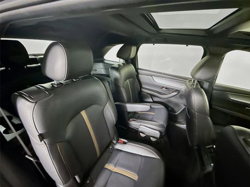 Used 2025 MAZDA CX-90 3.3 Turbo w/ Premium Plus Pkg image 30