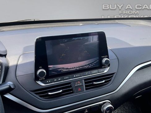 Used 2020 Nissan Altima 2.5 S FWD image 19