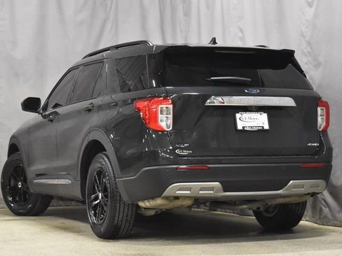 Used 2022 Ford Explorer XLT w/ Equipment Group 202A image 2
