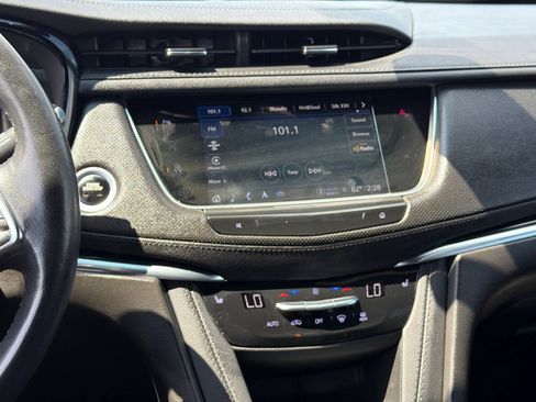 Used 2023 Cadillac XT5 Premium Luxury FWD image 22