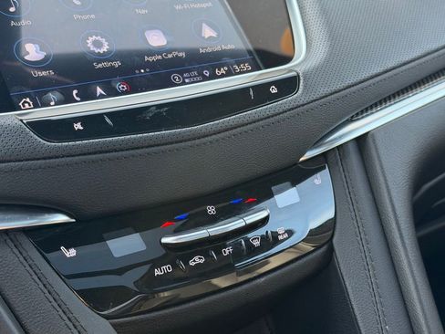 Used 2023 Cadillac XT5 Sportv w/ Technology Package image 23