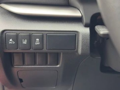 Used 2022 Mitsubishi Eclipse Cross ES image 10