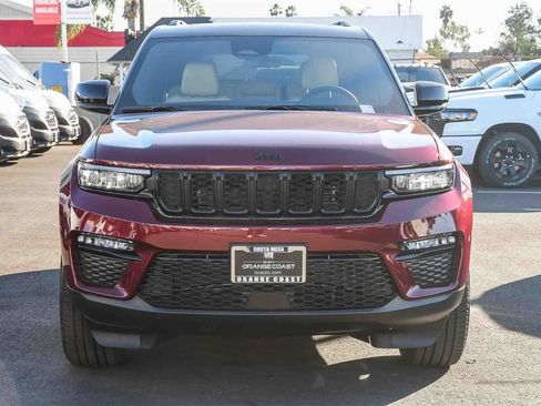 New 2025 Jeep Grand Cherokee Limited image 2