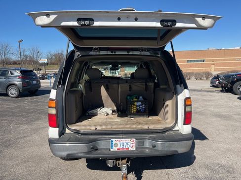 Used 2004 GMC Yukon SLT w/ 1SD Preferred Equipment Group image 11