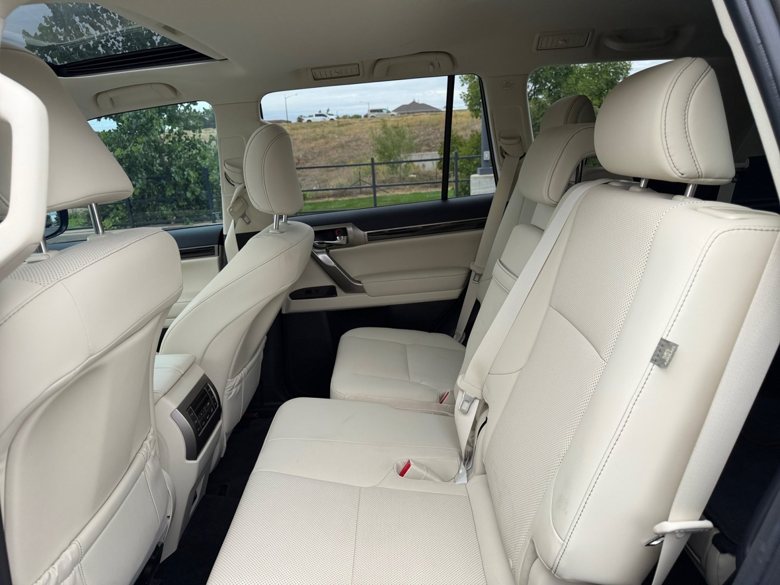 Certified 2021 Lexus GX 460 Premium w/ Premium Package AWD/4WD image 17
