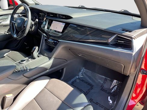 Used 2022 Cadillac XT6 Premium Luxury w/ Technology Package image 34