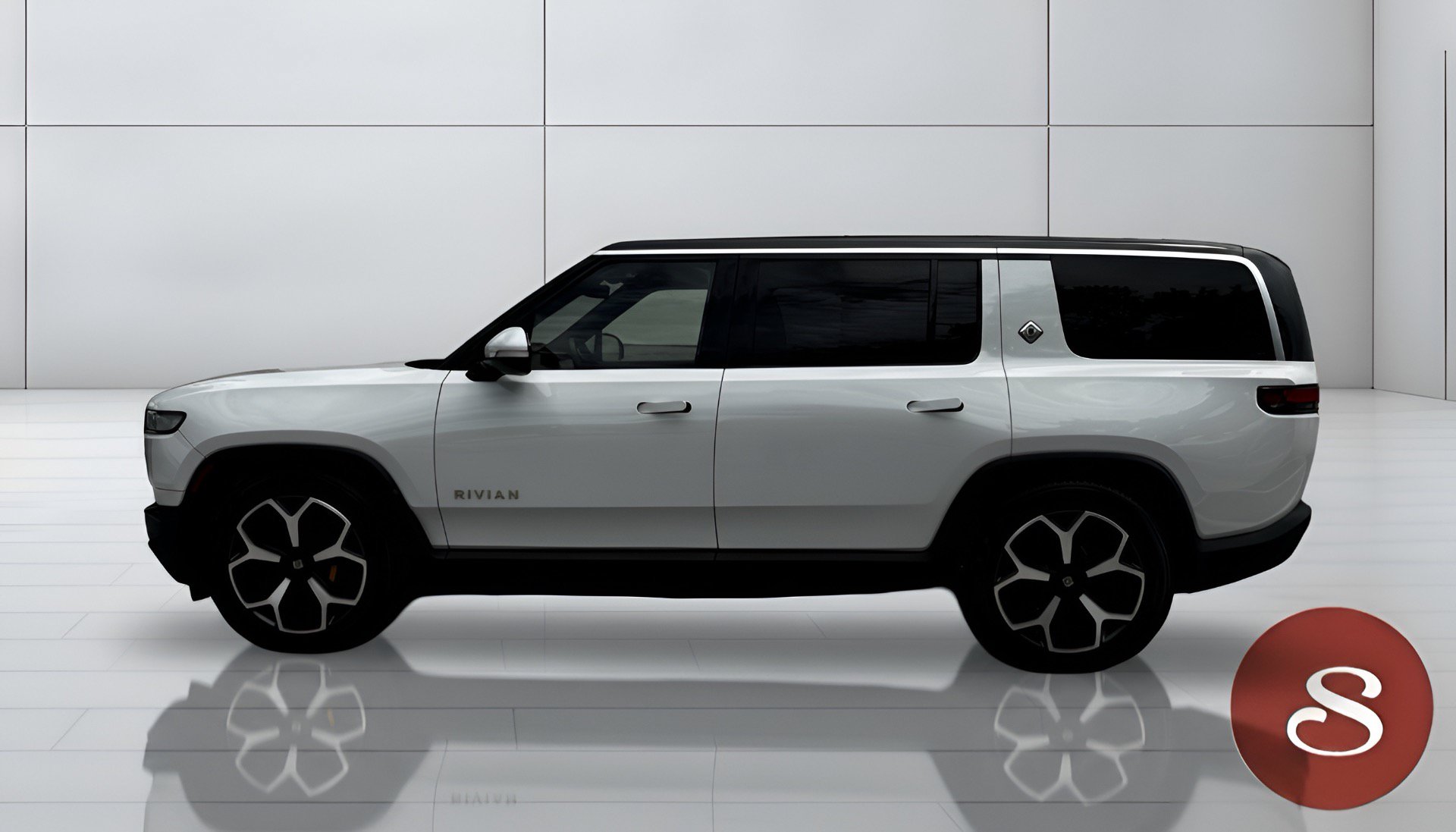 Used 2024 Rivian R1S Adventure Quad AWD/4WD image 3