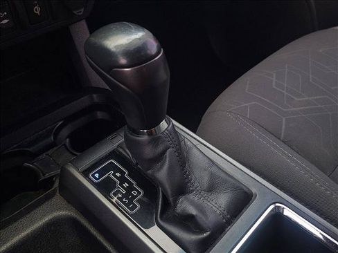 Used 2017 Toyota Tacoma TRD Off-Road RWD image 14
