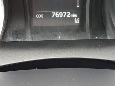 Used 2021 Toyota Camry LE image 19