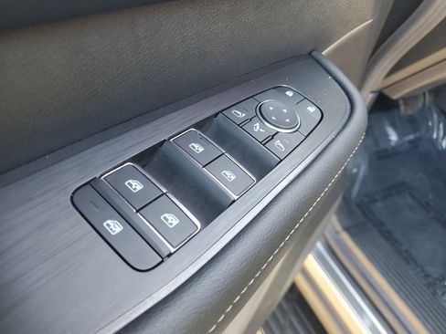 Certified 2025 Nissan Armada SL image 16