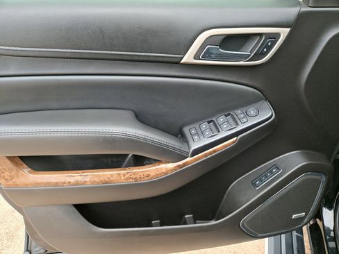 Used 2016 GMC Yukon Denali w/ Open Road Package image 32