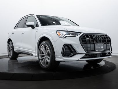 Certified 2025 Audi Q3 2.0T Premium w/ Convenience Package