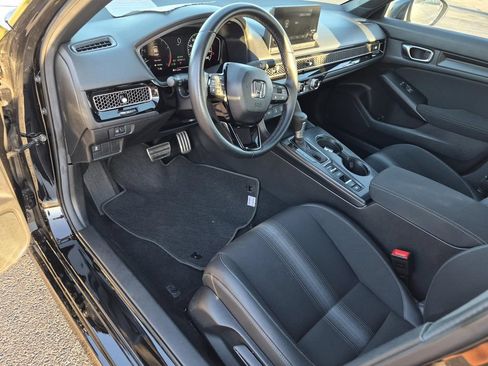 Used 2025 Honda Civic Sport image 11