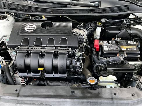 Used 2015 Nissan Sentra SR FWD image 31