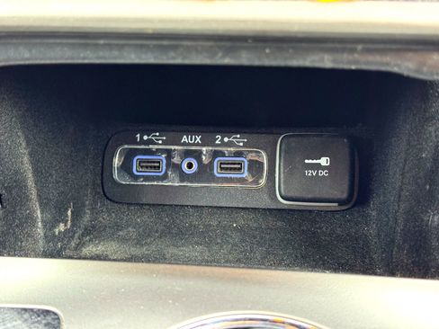 Used 2020 Jeep Grand Cherokee Altitude image 24