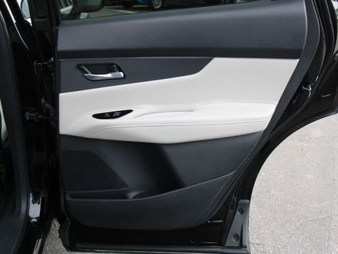 Certified 2025 Nissan Murano SV image 30