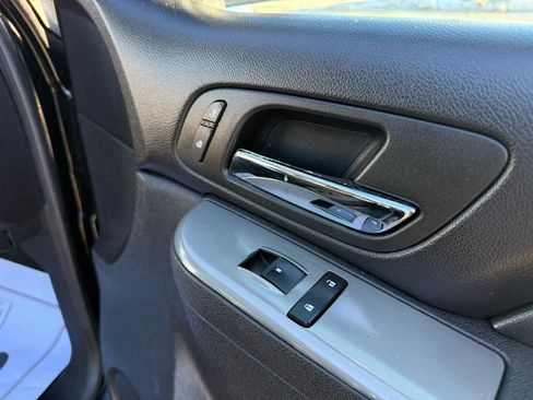 Used 2010 Chevrolet Avalanche LT w/ Luxury Package image 32