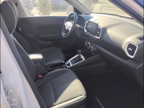 New 2026 Hyundai Venue SEL FWD image 10