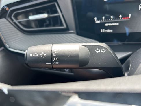 New 2026 Nissan Kicks SR w/ Illumination Package image 20