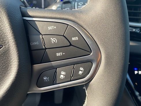 New 2026 Chrysler Voyager LX image 18