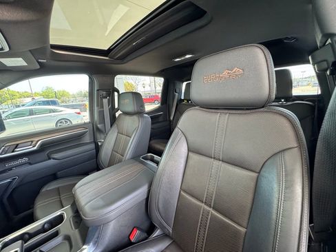 Used 2024 Chevrolet Silverado 1500 High Country w/ High Country Premium Package AWD/4WD image 14