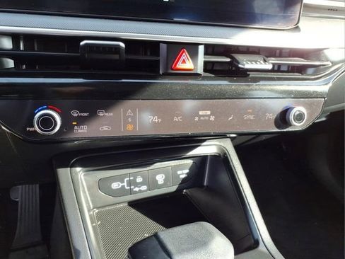 Used 2026 Kia K5 LXS FWD image 23