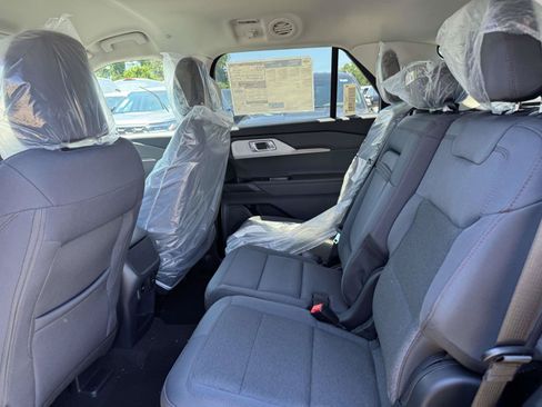 New 2026 Ford Explorer Active AWD/4WD image 10