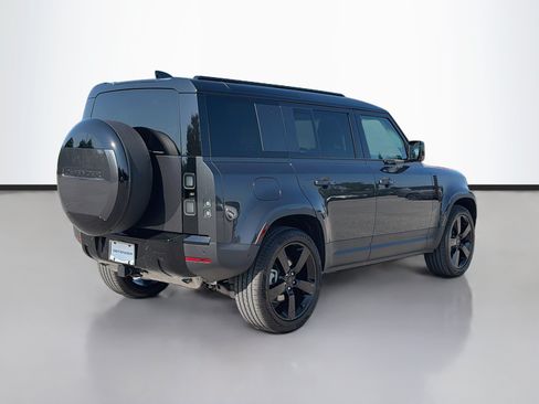 New 2026 Land Rover Defender 110 S AWD/4WD image 5