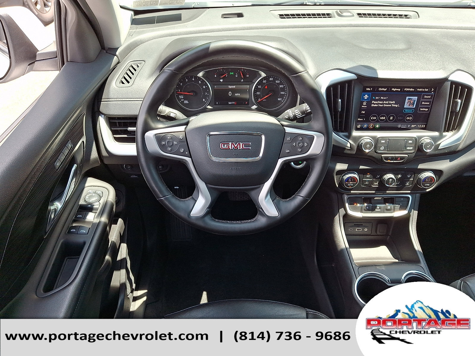 Used 2024 GMC Terrain SLT AWD/4WD image 15