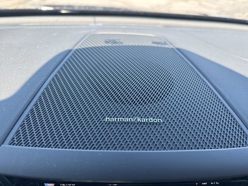 Used 2024 Volvo XC60 T8 Ultimate w/ Protection Package Premier image 23