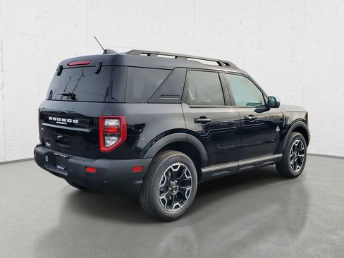 Used 2025 Ford Bronco Sport Outer Banks AWD/4WD image 7