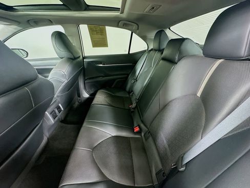 Used 2020 Toyota Camry XSE FWD image 38